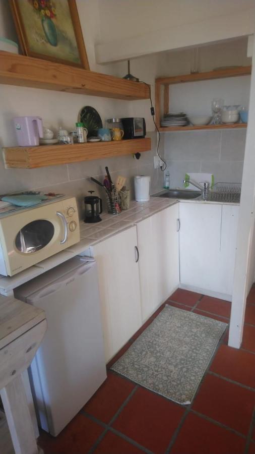 Independent Quaint Flat, Close To Beach เคปทาวน์ ภายนอก รูปภาพ