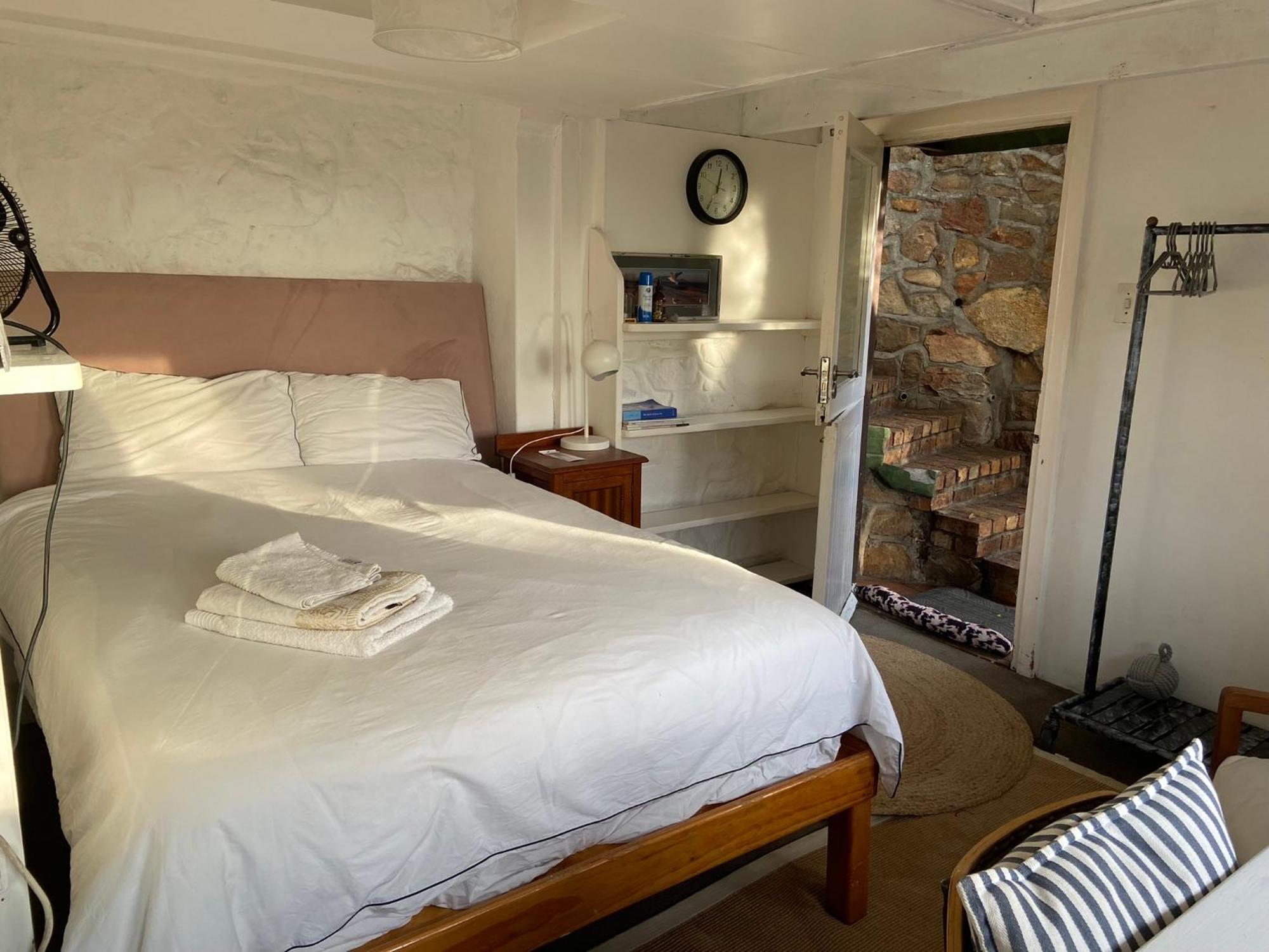 Independent Quaint Flat, Close To Beach เคปทาวน์ ภายนอก รูปภาพ