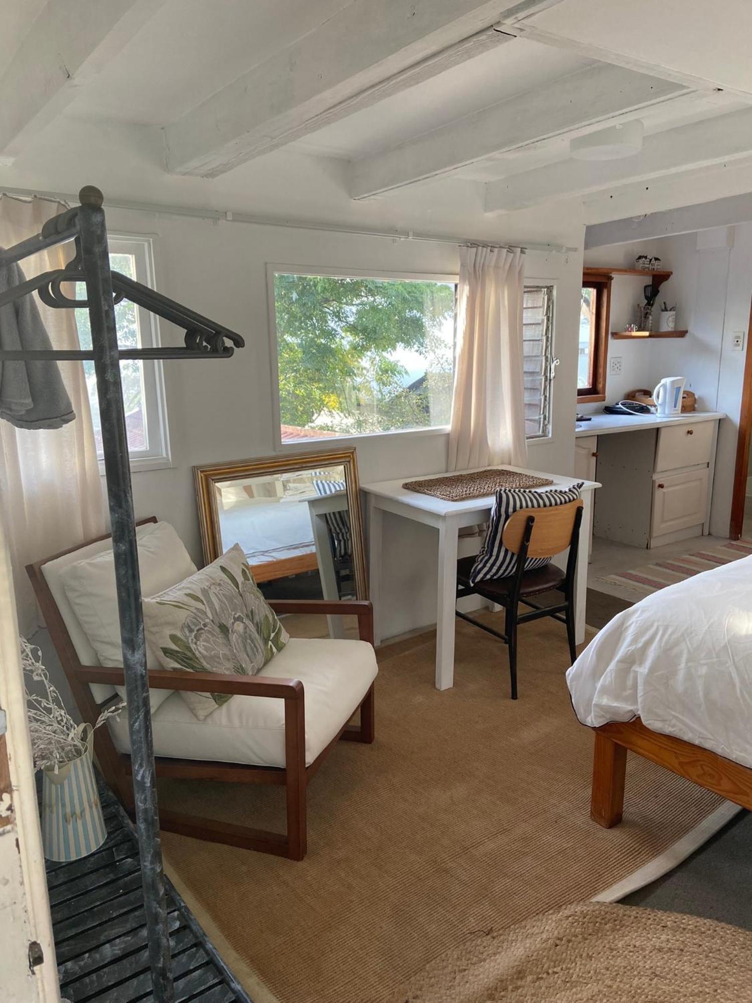 Independent Quaint Flat, Close To Beach เคปทาวน์ ภายนอก รูปภาพ